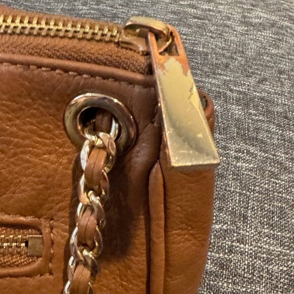 Vince Camuto Leather Brown Crossbody Bag with Chain Strap Tan Clutch - Picture 11 of 11